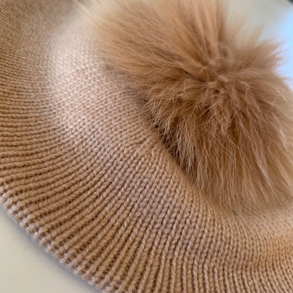 Amicale Cashmere Genuine Fox Fur Pompom Beret